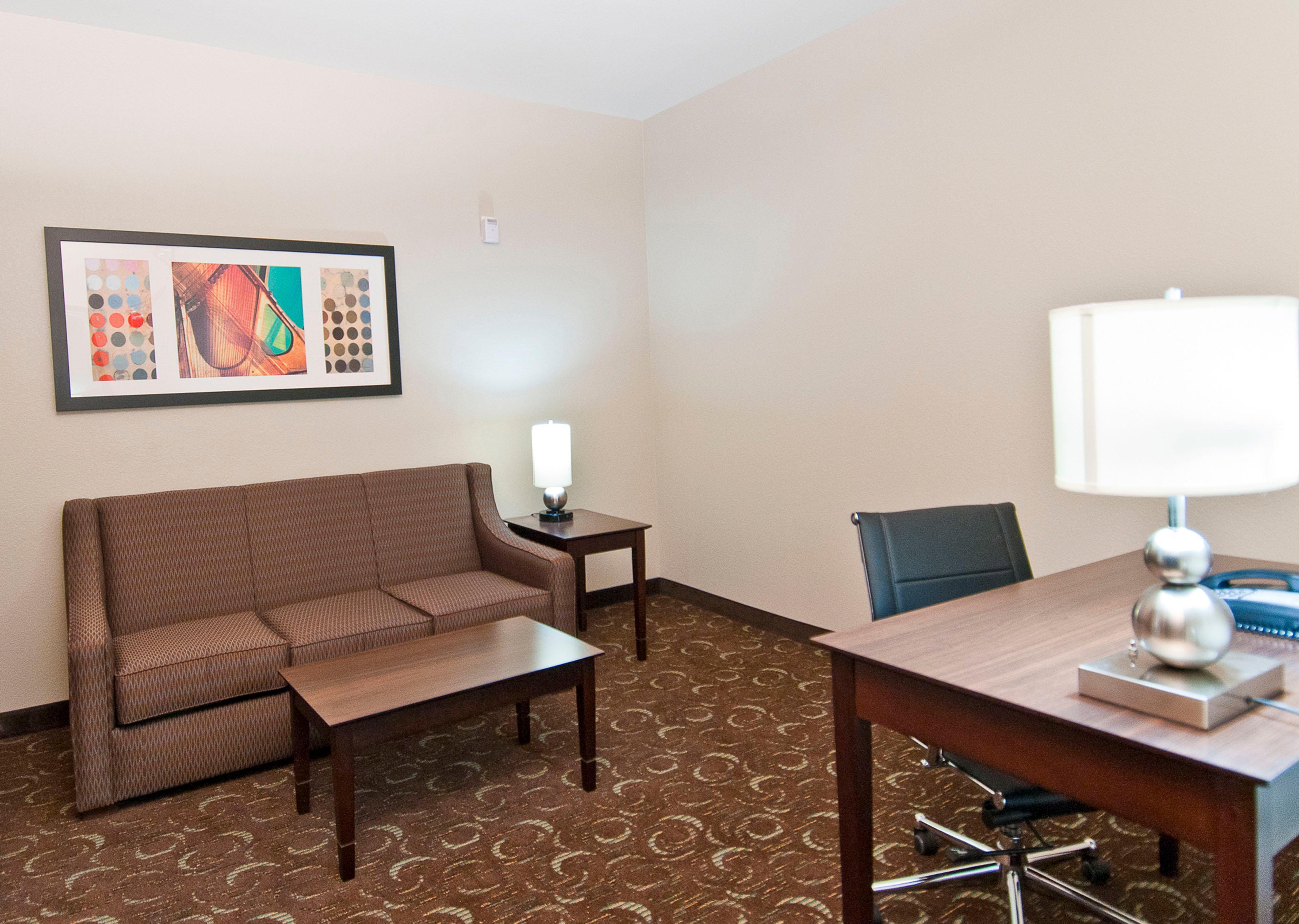 Holiday Inn Express & Suites San Antonio Frost Bank Center By Ihg Esterno foto