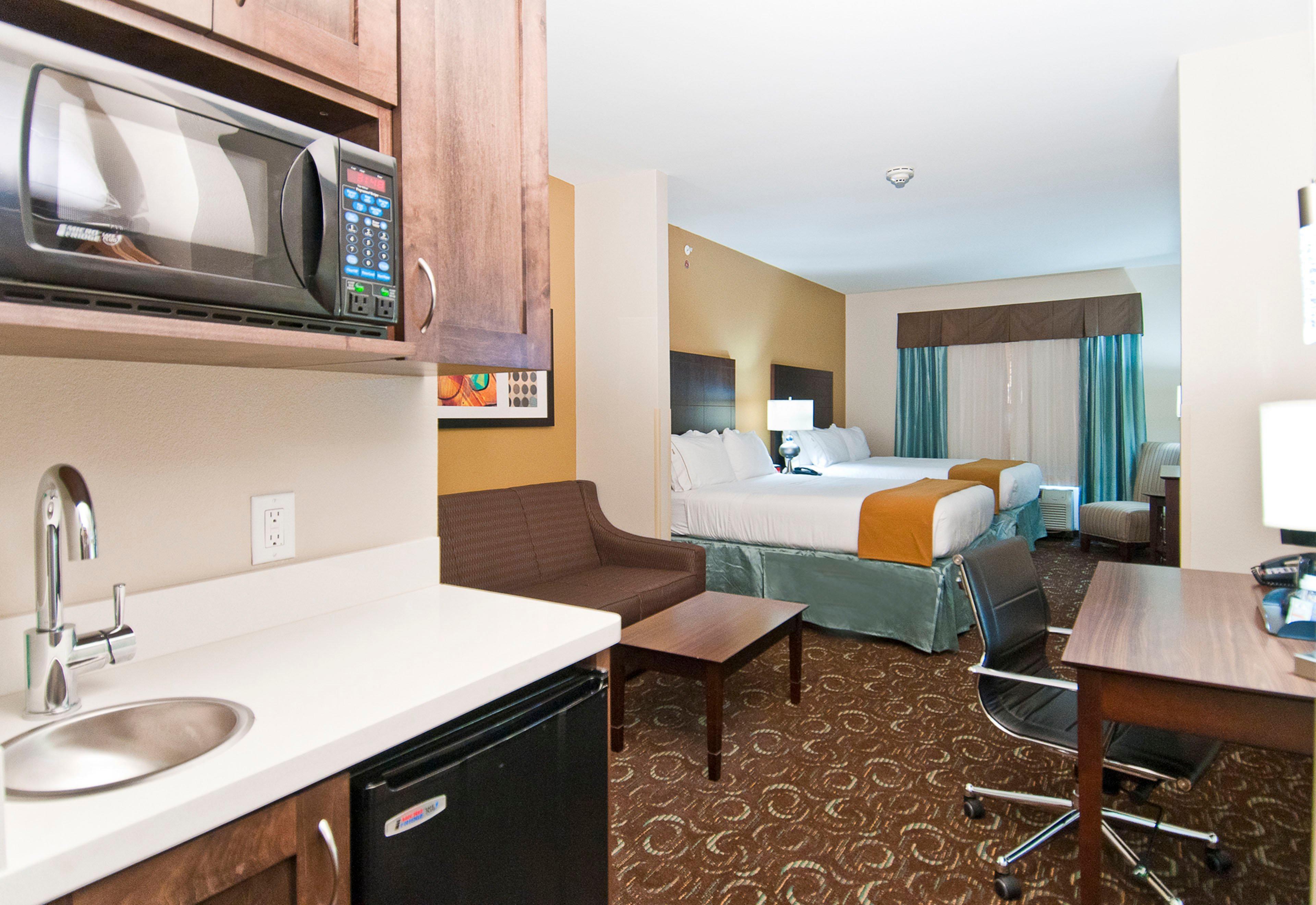 Holiday Inn Express & Suites San Antonio Frost Bank Center By Ihg Esterno foto