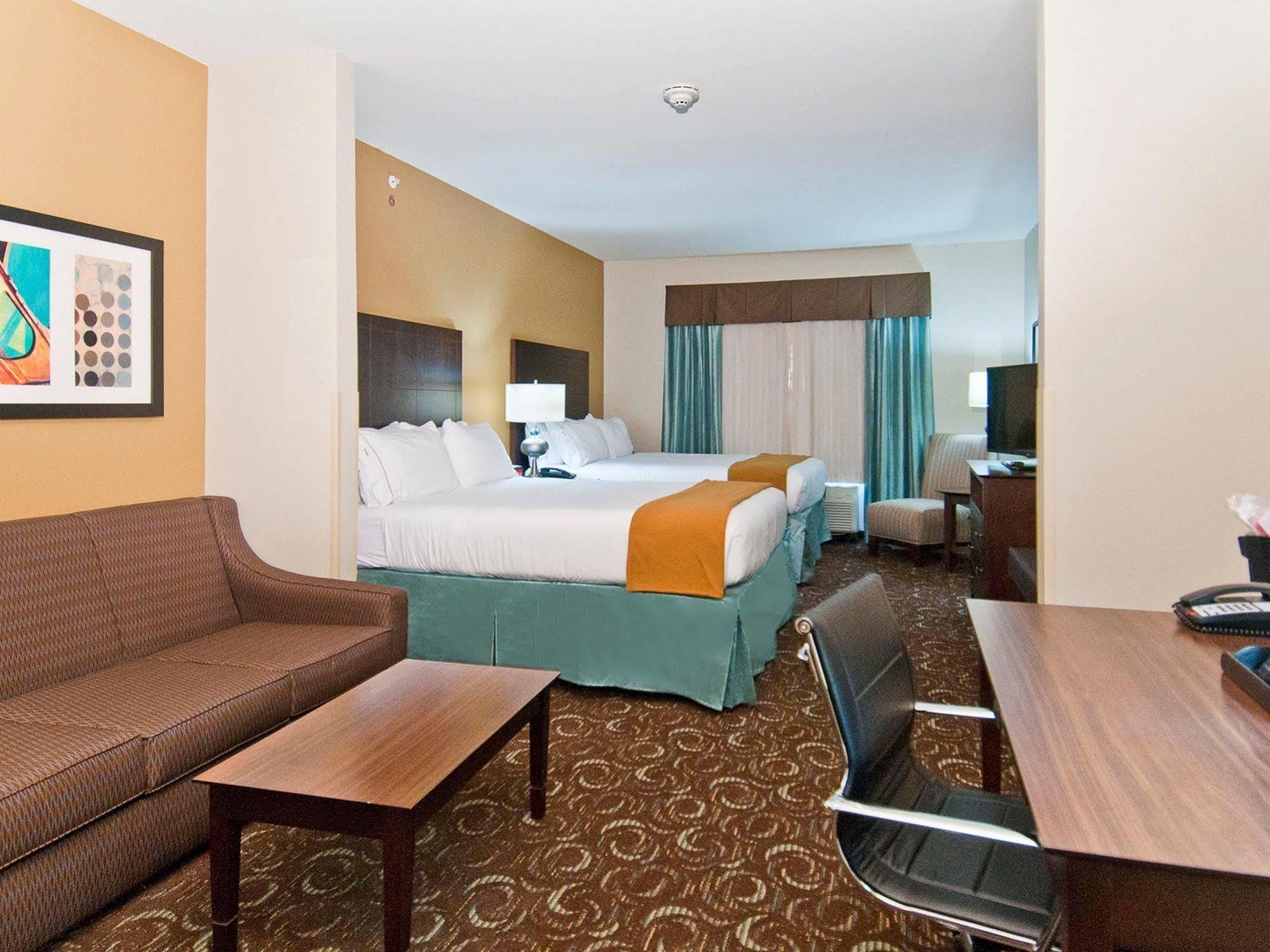 Holiday Inn Express & Suites San Antonio Frost Bank Center By Ihg Esterno foto